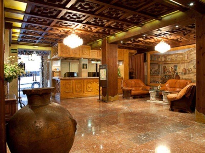 טולדו Hotel Carlos V מראה פנימי תמונה